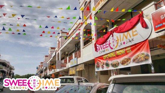Sweet Time Cendol & Rojak